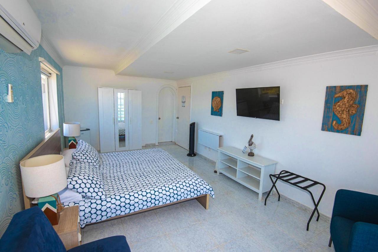 By The Sea Guest House San Andres  Bagian luar foto