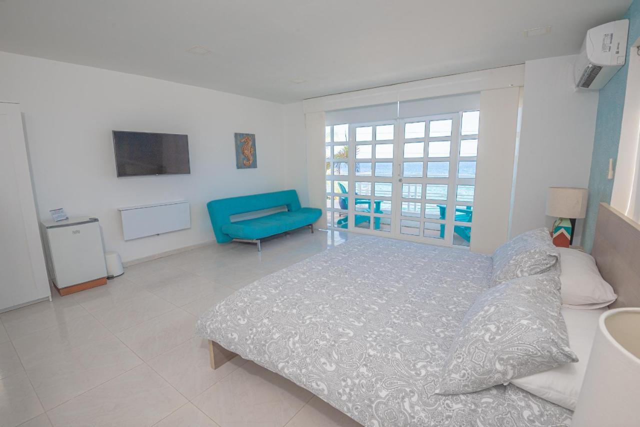 By The Sea Guest House San Andres  Bagian luar foto