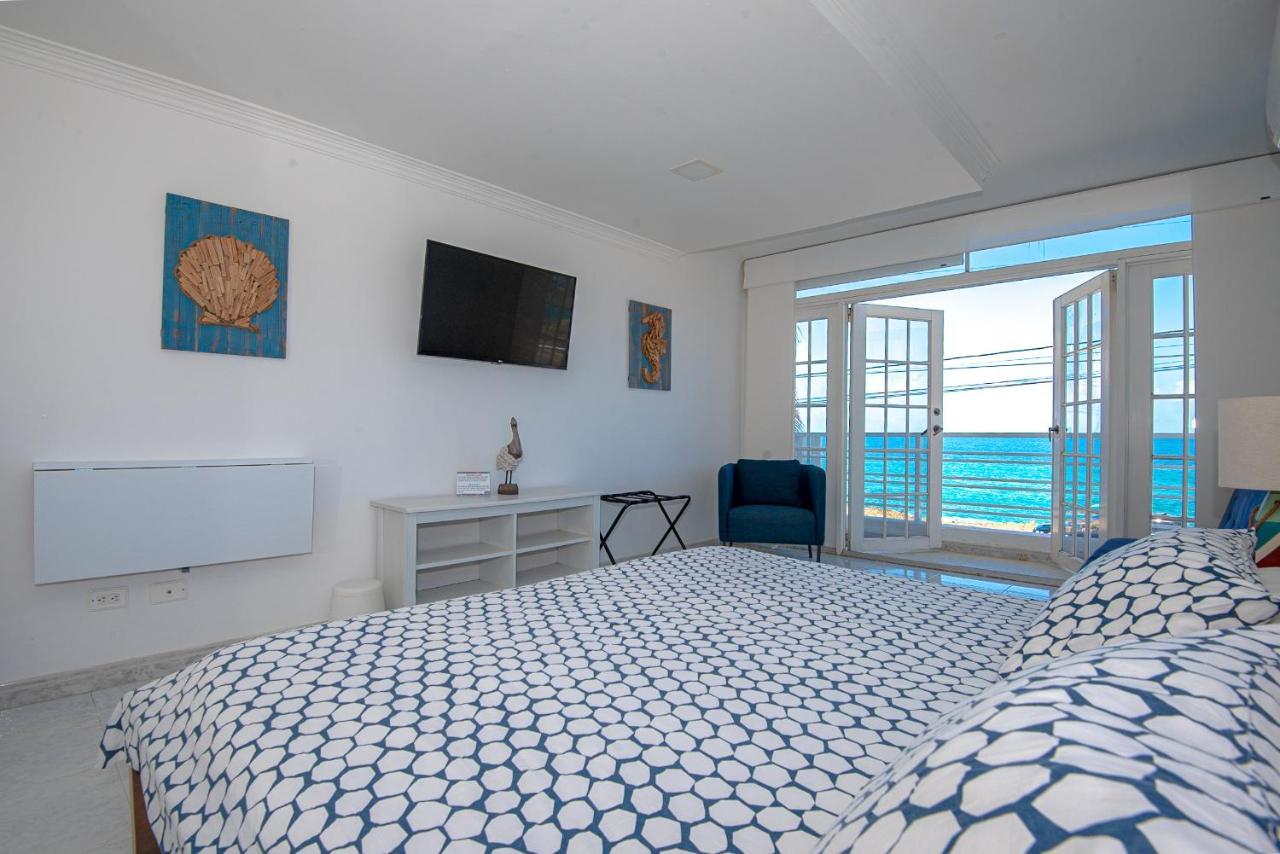 By The Sea Guest House San Andres  Bagian luar foto