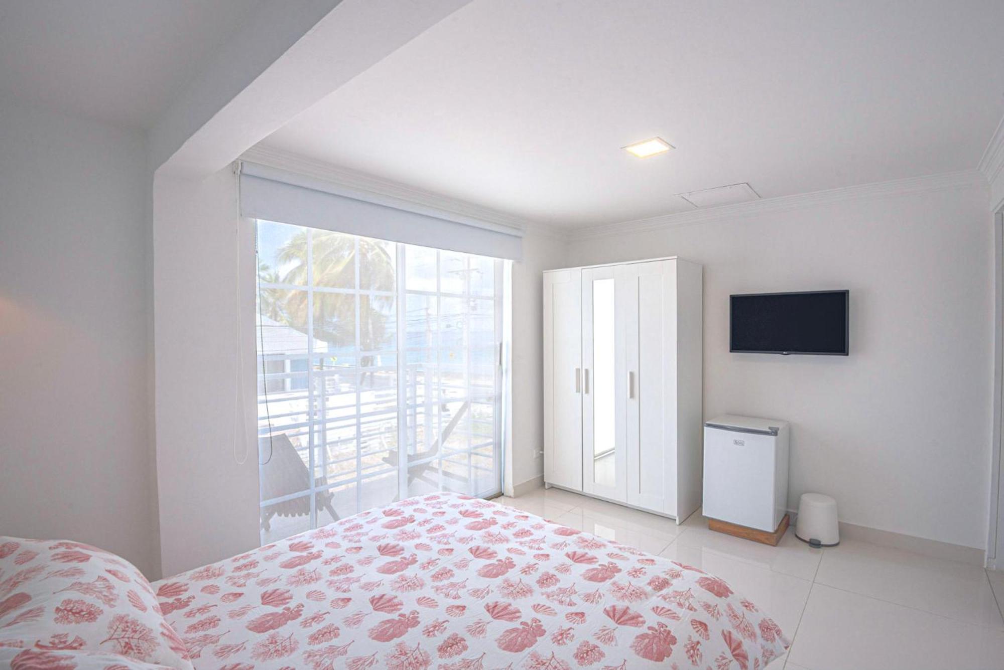 By The Sea Guest House San Andres  Bagian luar foto