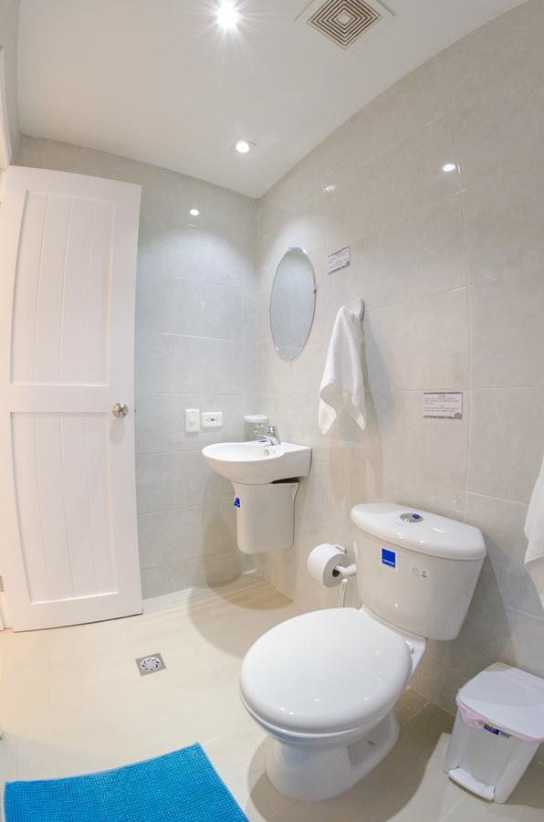 By The Sea Guest House San Andres  Bagian luar foto